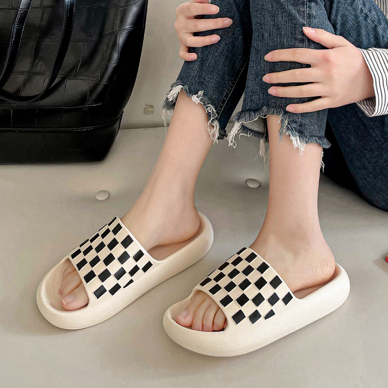 Summer Women Men Thick Platform Slippers Soft Checkerboard Non-Slip Indoor Outdoor Sandals Neutral Flat Flip flops Ladies Shoes
