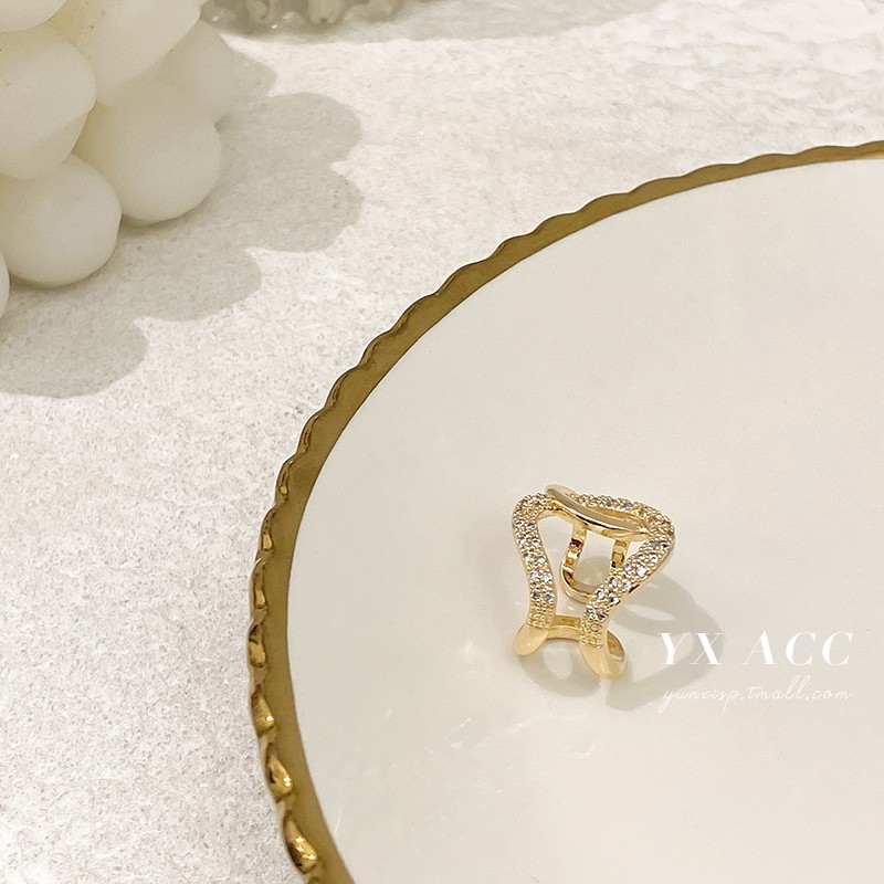 Fashion jewelry single exquisite zircon letter C cross ear bone clip elegant women's daily work accessories