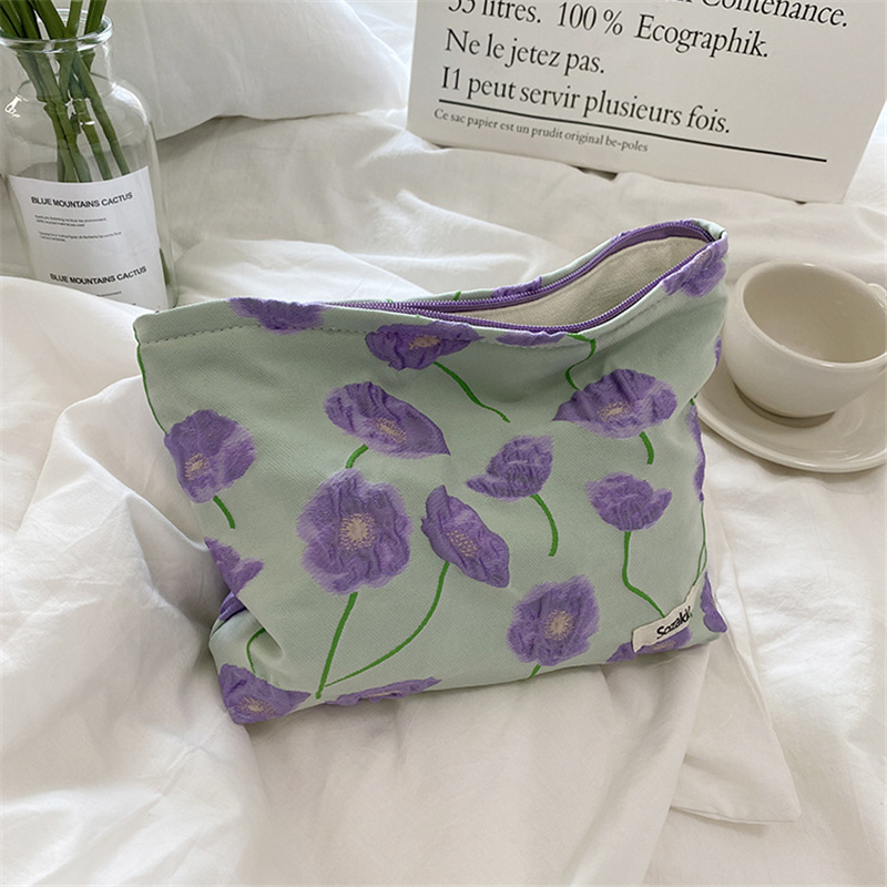 Fashion Relief Flowers Print Cosmetic Bag Canvas Washing Bag Large Capacity Women Travel Cosmetic Pouch Make Up Storage Bags