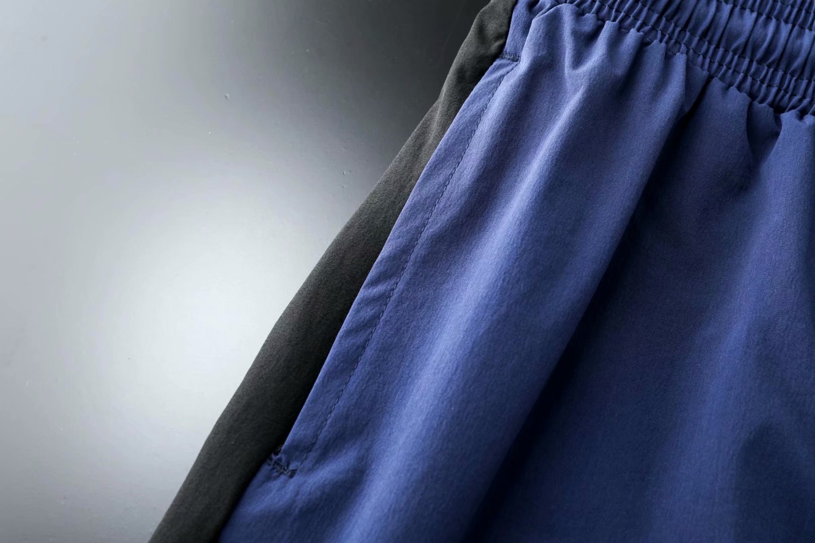 Mens Fitness Running Shorts Men Sport Shorts Breathable Quick Drying Training Gym Sport Shorts Joggers Zip pocket Shorts