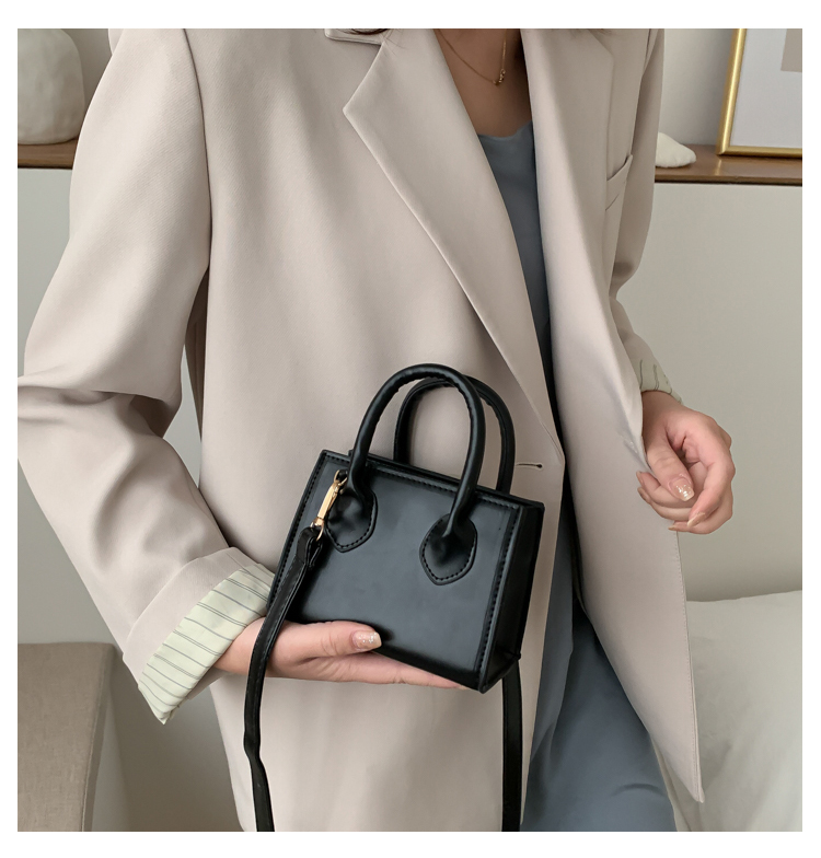 Women Shoulder Bag Small Handbags and Purses Designer Crossbody Bags for Women Flap Mini Tote