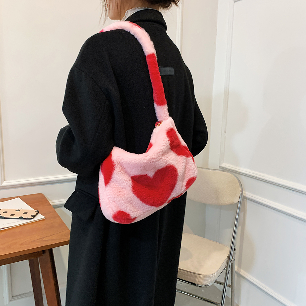 Women Designer Love Heart Print Shoulder Bags Winter Soft Plush Crossbody Female Warm Fluffy Underarm Bags Small Travel Bag