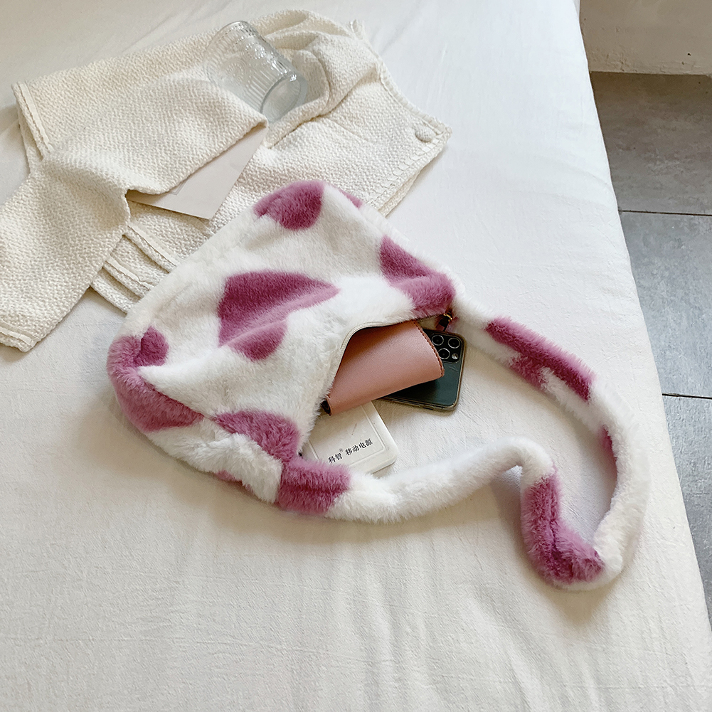 Women Designer Love Heart Print Shoulder Bags Winter Soft Plush Crossbody Female Warm Fluffy Underarm Bags Small Travel Bag