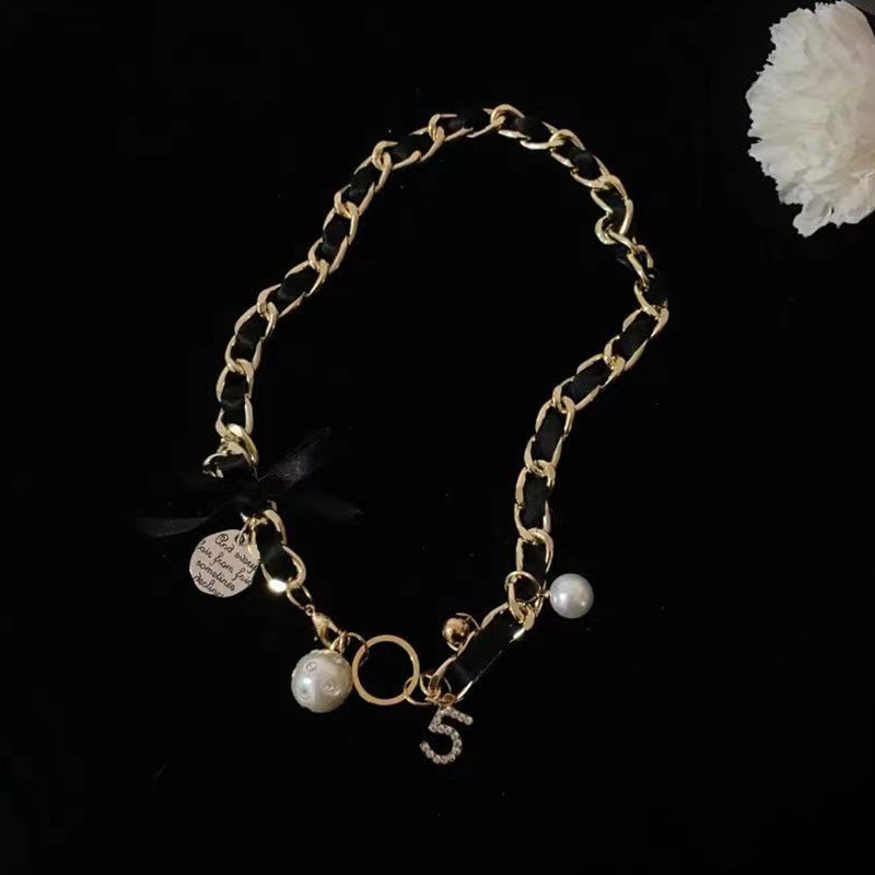 Chain Pearl Number 5 Necklace Leather Braid Luxury Jewelry Bow Knot Pendant Women Sweater Gift Fashion Accessories Wholesale