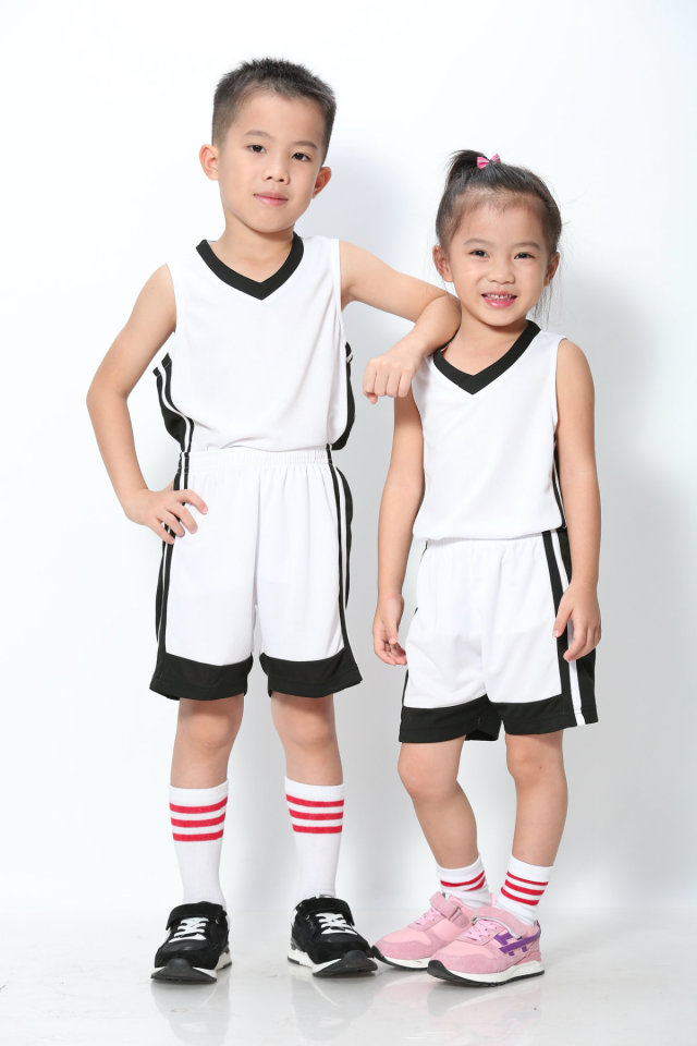 Kids Basketball Jersey Sets Uniforms Kits Child Boys Girls Sports Clothing Breathable Youth Training Throwback Jerseys Shorts