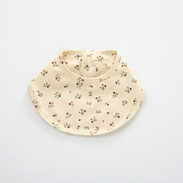 Fashion Newborn Kid Cotton Baby Bibs Cute Sweet Print Baby Feeding Burp Cloths Infant Lovely Bibs Saliva towel New born scarf