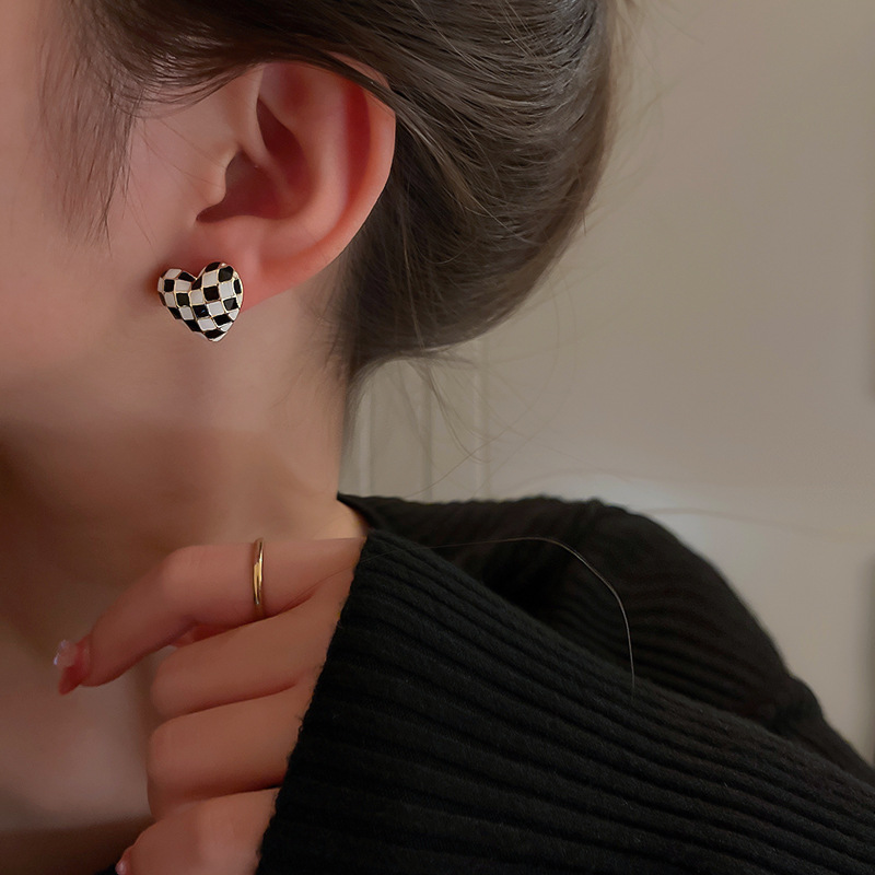 925 silver needle dripping oil chessboard lattice Love Earrings Korea small fairy tale sweet Earrings Sen series ins wind Earrings female