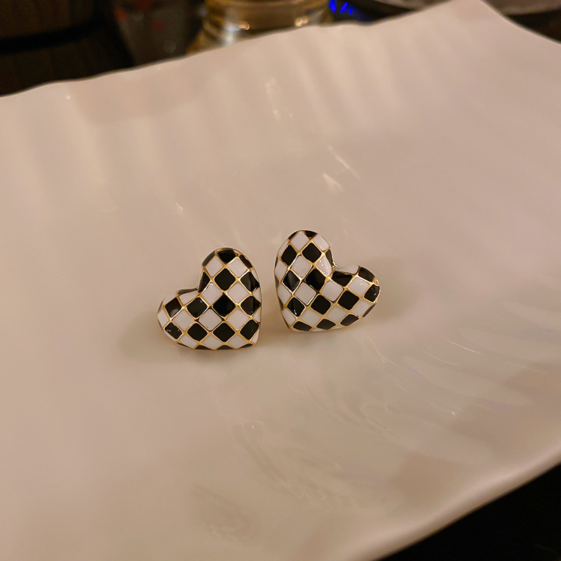 925 silver needle dripping oil chessboard lattice Love Earrings Korea small fairy tale sweet Earrings Sen series ins wind Earrings female