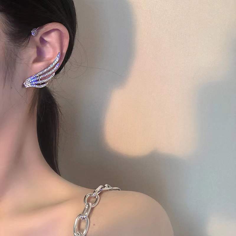Flash drill wing ear clip no ear hole female simple cold wind ear hook advanced sense ear bone clip earrings
