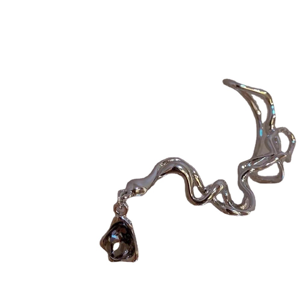 Black gem thorn vine Earbone clip ins simple high-grade cool earrings earrings accessories