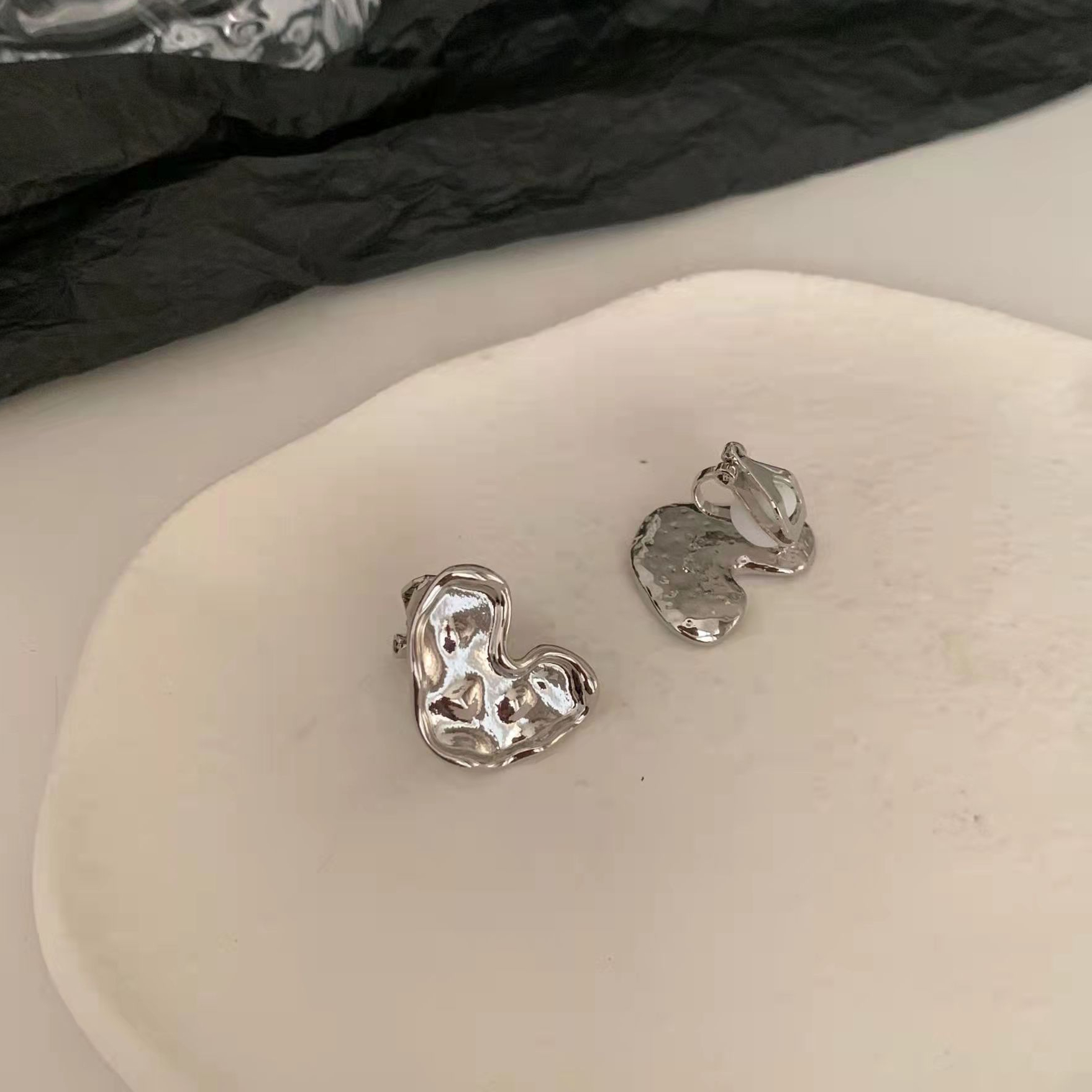 S925 silver needle punk hip hop small earrings simple Klein Blue Earrings female love retro Pierced Earrings 2pair