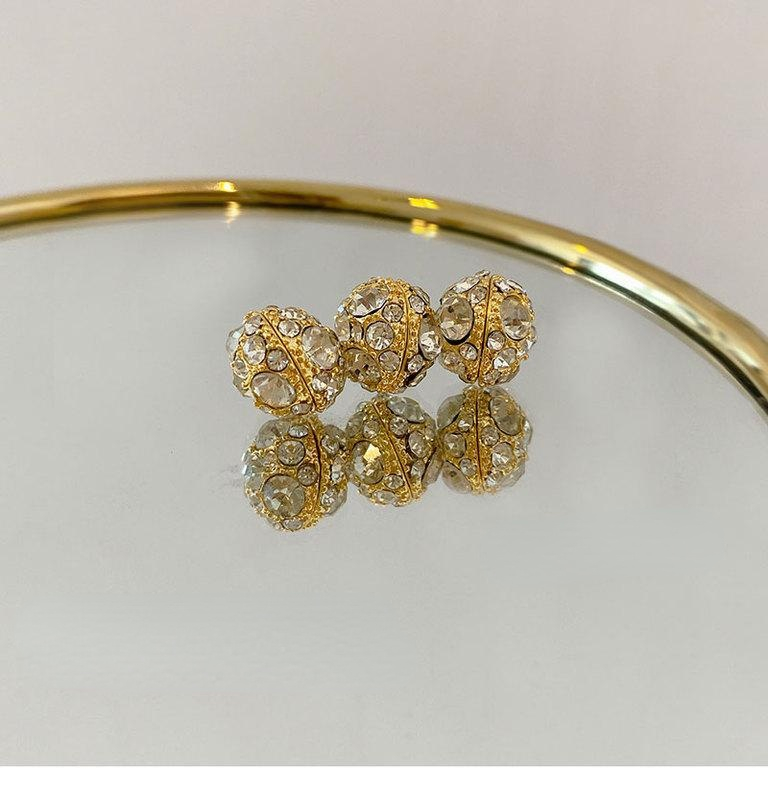 Diamond-encrusted ball-absorbing stone ear clip women's small and simple flash diamond earrings fashion commuter earrings without ear holes