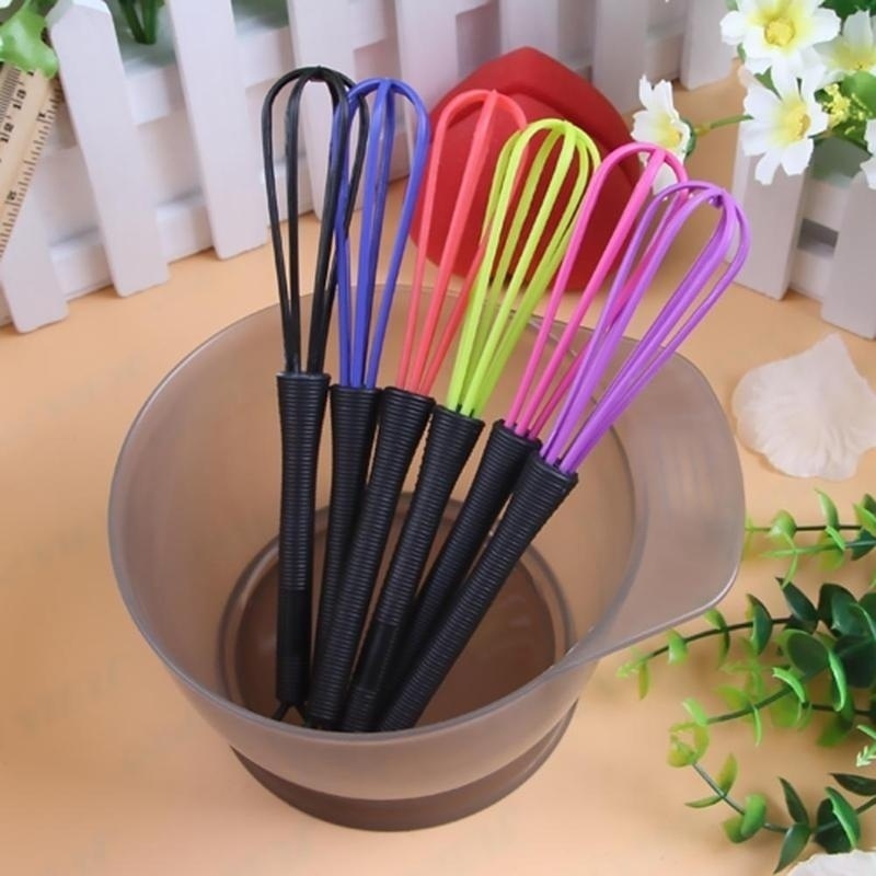 2Pcs Whisk Mini Egg Rotary Egg Mixer Beaters Balloon Flat Steel Wire Bowl Scraper (color random)