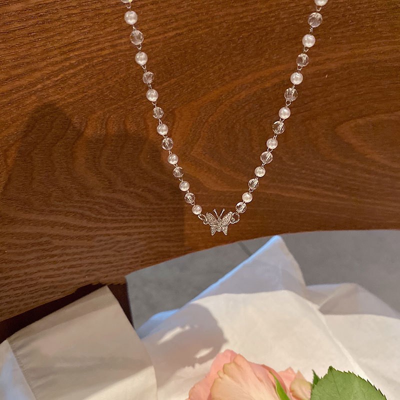 Korean  Chain girl Harajuku Aesthetic Crystal Bead Woman Short Necklace Butterfly Charm Pearl Choker Jewelr