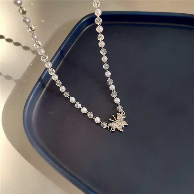 Korean  Chain girl Harajuku Aesthetic Crystal Bead Woman Short Necklace Butterfly Charm Pearl Choker Jewelr