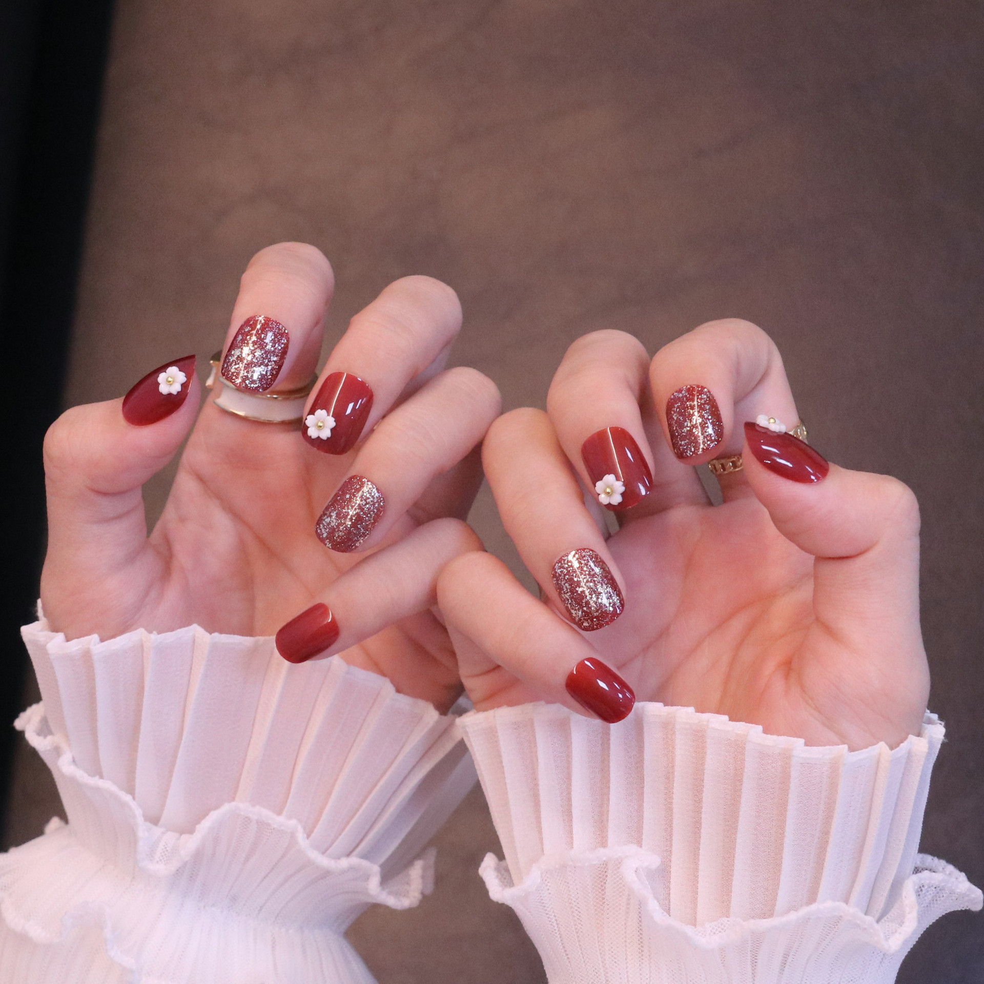 24PCS Nail Patch Short Wine Red Flower Nail Patch Fake Nails