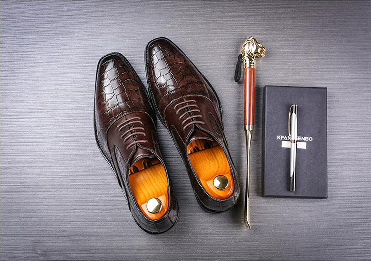 Luxury Fashion Groom Wedding Shoes Men Oxford Shoes Big Size 48 Men Dress Shoes Shadow Patent Leather