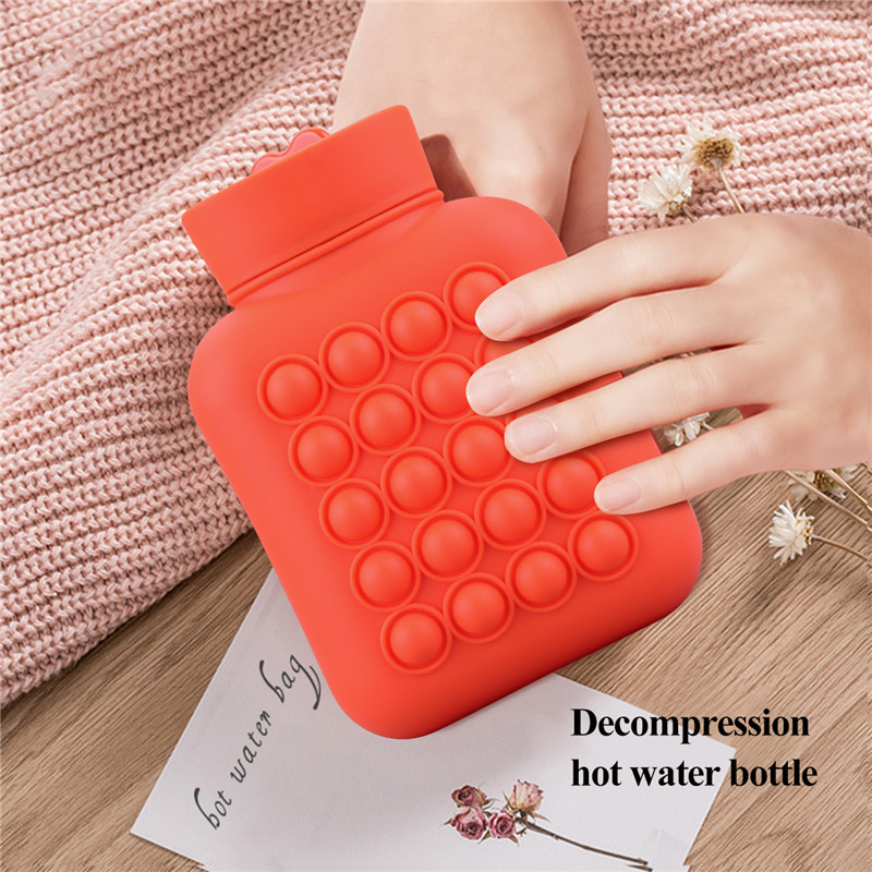 Rubber Hot Water Bottle Bag with Hot and Cold Compress for Cramps Pain Relief Arthritis Aches Pains 500ml bubble pop design warm up and relieve anxiety and stress at the same time