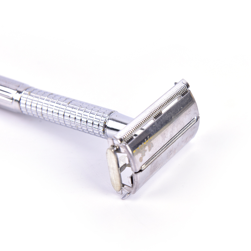 New Arrival Men's Traditional Double Edge Chrome Wet Shaving Safety Handheld Manual Razor 1 Blade Included With Travel Case Care Hair Beard
