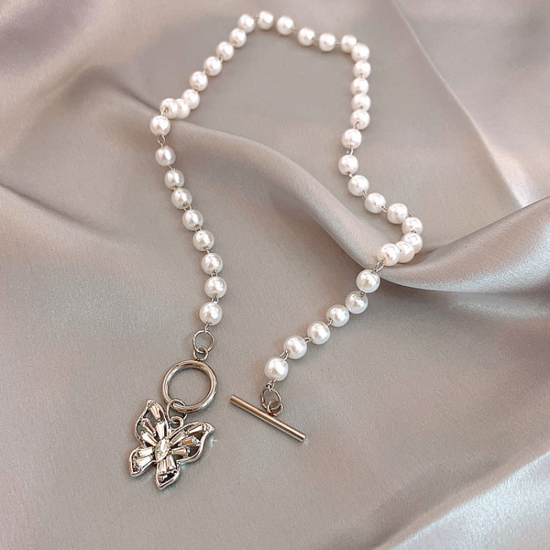 Butterfly Necklace Ins Cold Wind Pearl Choker Collarbone Chain For women girls Gifts