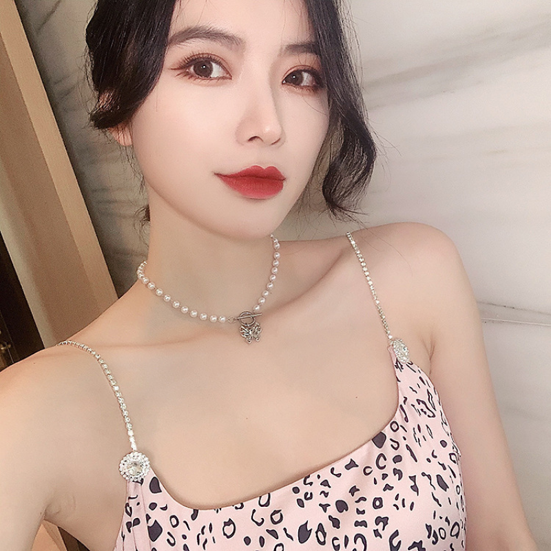 Butterfly Necklace Ins Cold Wind Pearl Choker Collarbone Chain For women girls Gifts