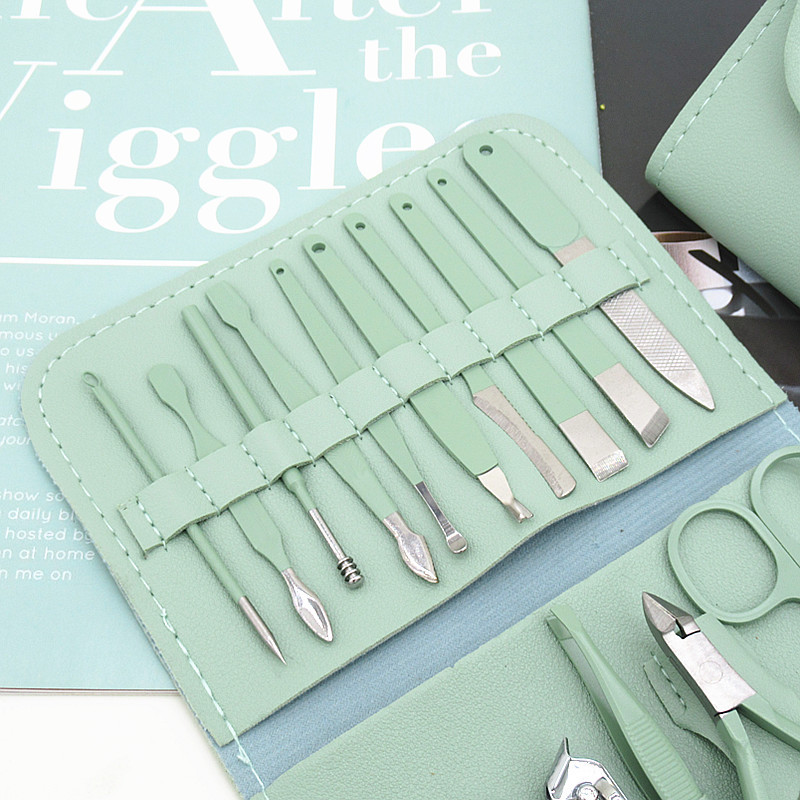 New Arrivals 16pcs/set Nail Clipper Manicure Set High Quality Stainless Nail Cutter Pedicure Scissor Cuticle Nipper Nail Tools Personal Care Kit