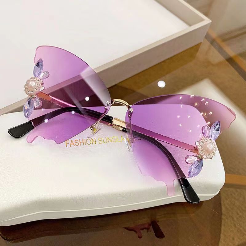 Women's new sunglasses Diamond-encrusted rimless sunglasses in butterfly shape Stylish personality sunglasses suit every face type