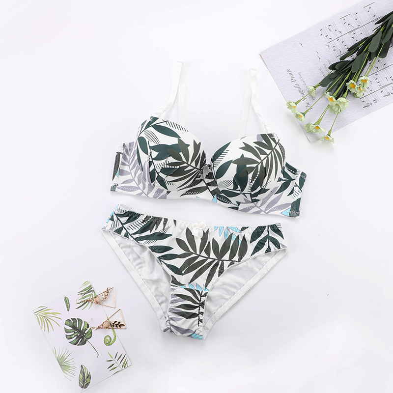 2021 European and American leaf green bra, comfortable underwear, lively and cute printing sexy gather adjustment bra