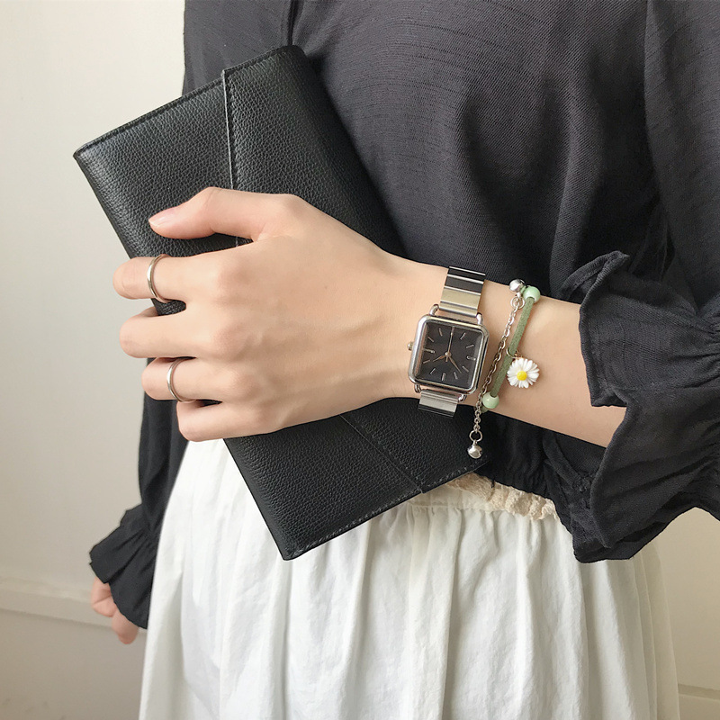 Simple Women WatchesExquisite Stainless Steel Ladies Wristwatches Fashion Minimalist Quartz Clock