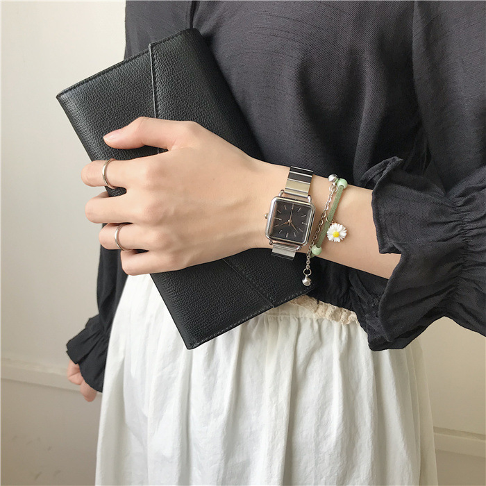 Simple Women WatchesExquisite Stainless Steel Ladies Wristwatches Fashion Minimalist Quartz Clock
