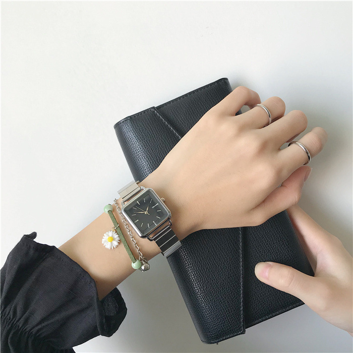 Simple Women WatchesExquisite Stainless Steel Ladies Wristwatches Fashion Minimalist Quartz Clock