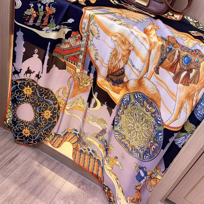 Silky Brocade Satin Square Scarf Women's Silk Scarf Shawl Beach Towel - Large Square Scarf 110 * 110cm Spring and Autumn Korean Version Versatile