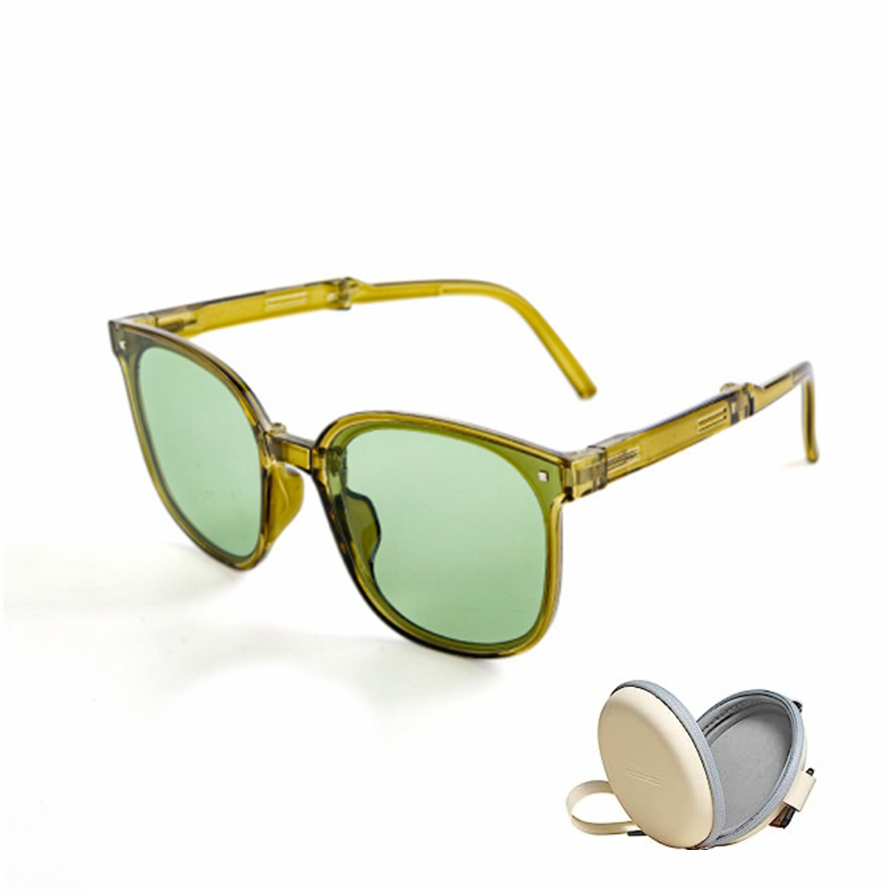 Foldable Ultra Lightweight Polarized Folding Sunglasses with UV400 Protection for Men Women Foldable Eyewear Easy Carry Sun Glasses For Driving Golf Daily Use