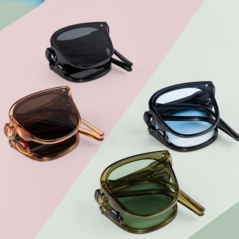 Foldable Ultra Lightweight Polarized Folding Sunglasses with UV400 Protection for Men Women Foldable Eyewear Easy Carry Sun Glasses For Driving Golf Daily Use