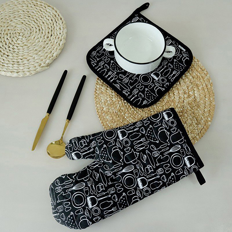 Dining room Kitchen Insulation Pad Cotton Microwave Oven Glove set Oven Mitts Heat