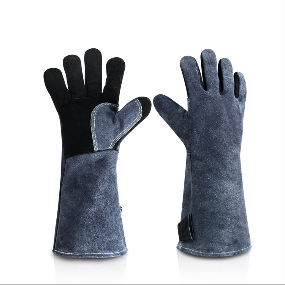 1pair Dining room Kitchen Barbecue Gloves High Temperature Resistant Aluminum Foil Gloves Microwave Oven Baking Heat Insulation Fireplace Outdoor Gloves