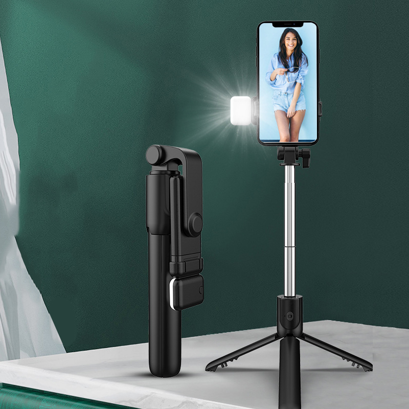 Wireless bluetooth selfie stick foldable mini tripod with fill light shutter remote control for IOS Android Smart phone