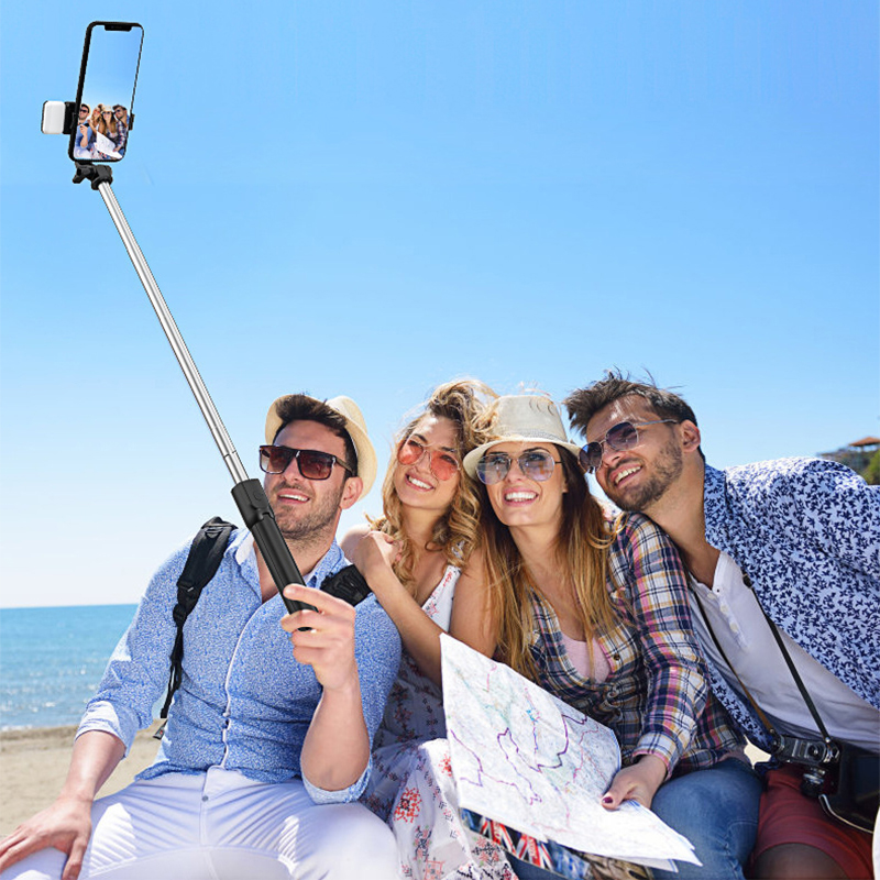 Wireless bluetooth selfie stick foldable mini tripod with fill light shutter remote control for IOS Android Smart phone