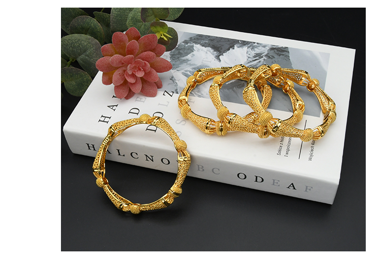 4pcs/Lot Indian Gold Color Bangles Charm Bracelets For Women African Jewelry Luxury Dubai Gold Plated Jewellery Wedding Gift