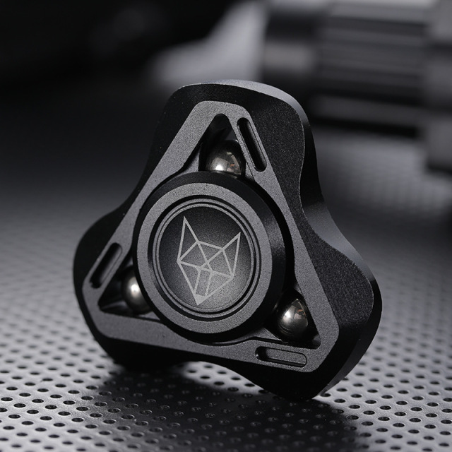 New Metal Wolf Pattern Fidget Spinner Adult Antistress Hand Spinner Toy Children Decompression Gyro Fidget Stress Reliever Gift