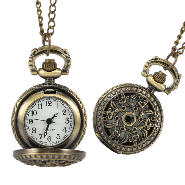 1pc Newly Fashion Vintage Women Pocket Watch Alloy Retro Hollow Out Flowers Pendant Clock Sweater Necklace Chain Watches Lady Gift