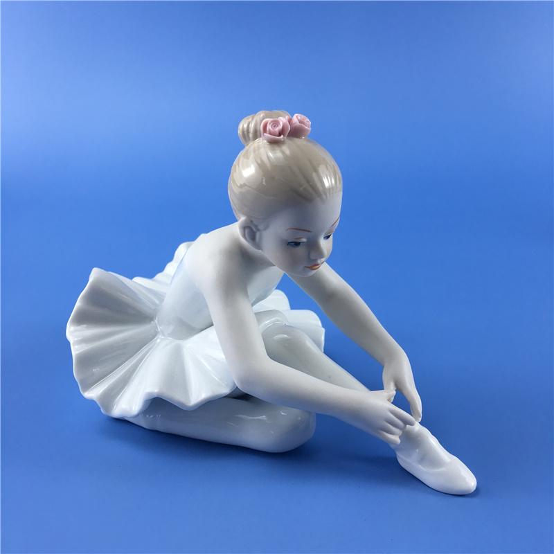 Ceramic Ballet Girl Figurines Doll Room Home Decoration Accessories Living Room Bedroom Creative Gifts Garden Figures
