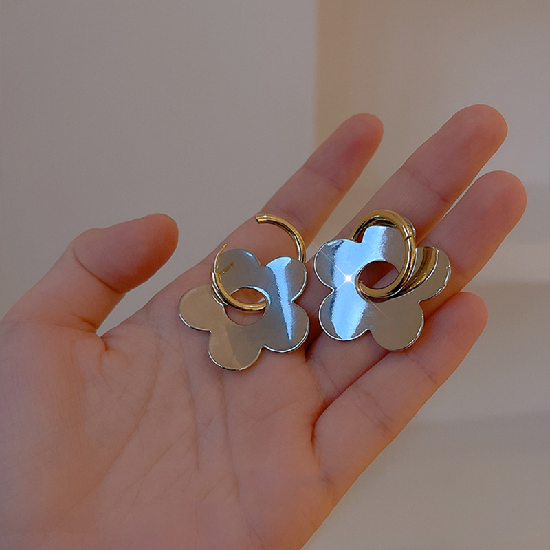 Sweet Glossy Metal Flower Shaped Drop Earrings For Woman's Elegant Accessories For Korean Fashion Jewelry Girls