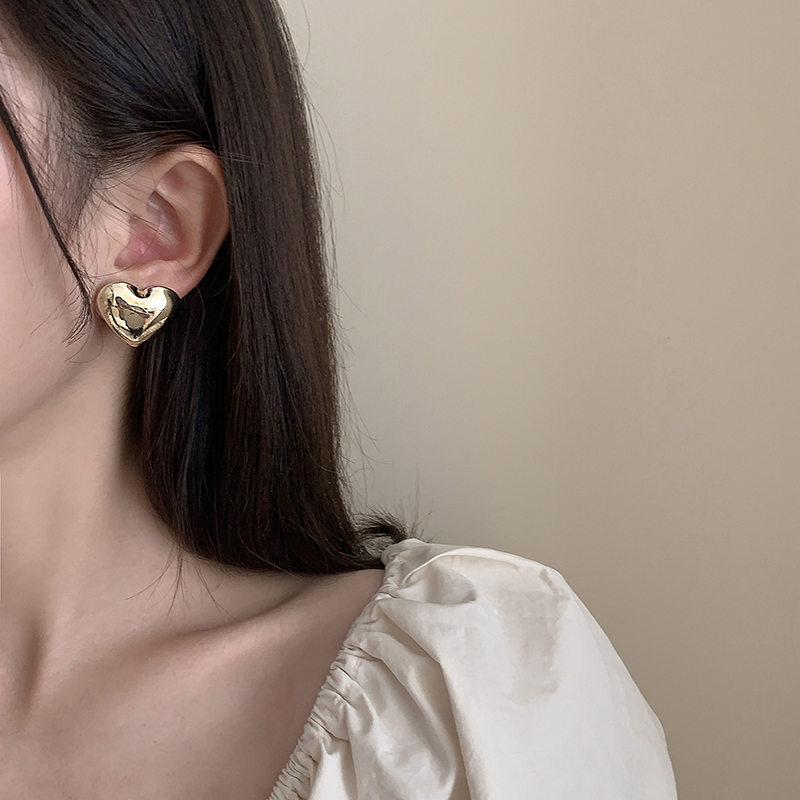 Korean Simple Smooth Metal Heart-shaped Stud Earrings For Women's Fashion Accessories For New Jewelry Girls