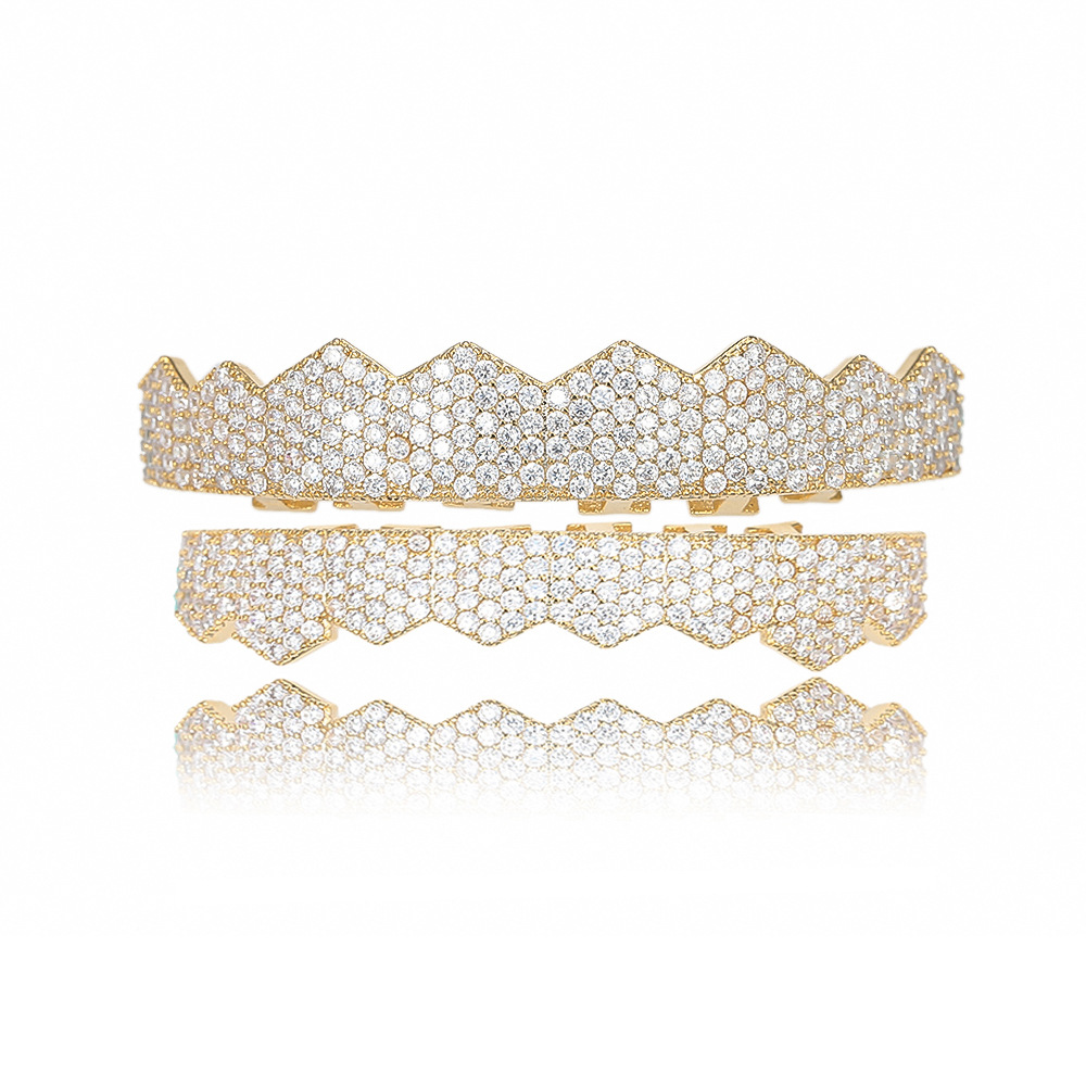 Iced Out Gold Silver Color Teeth Grillz Micro Pave Cubic Zircon Top & Bottom Teeth Grills Set Hip Hop Men Jewelry Gifts