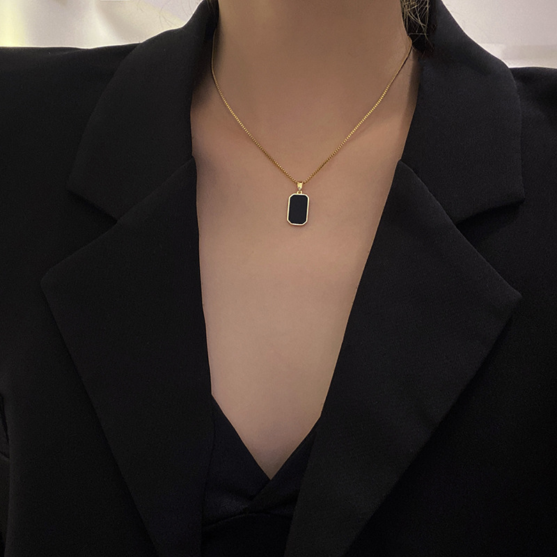 Black square Natural Shell Pendant Necklace for Women Stainless Steel Metal Choker Necklace Gift