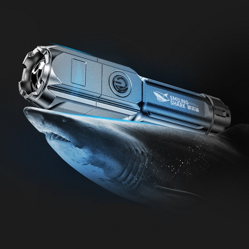 Strong Light Portable FlashlightHigh-power USB Rechargeable Zoom Highlight Tactical Flashlight Outdoor Lighting LED Flash Light