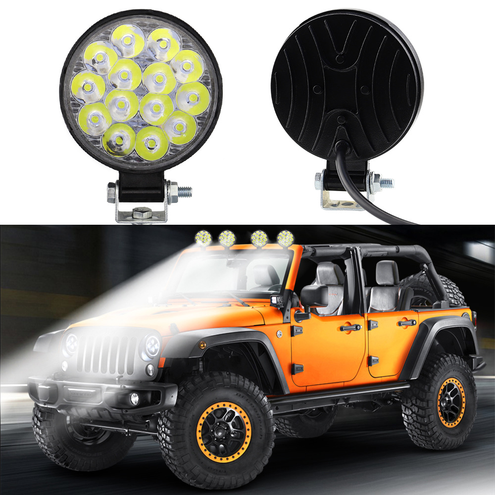 2pc LED Work Light Car Headlight Fog light 48W LED front Spotlight 12V Car LED For Engineering SUV Searchlight truck work vehicle