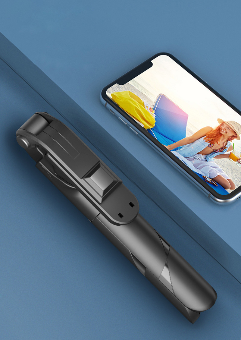 Bluetooth-compatible Selfie Stick 360 Rotating Live Streaming Phone Holder, Retractable and Portable Multifunctional Tripod