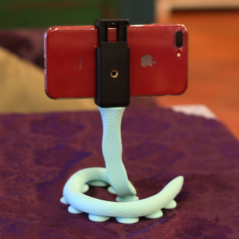 Selfie Stick Tripod Ri-47 Travel Outdoor Lazy Phone Holder Stand Bracket W Bluetooth Remote Control for Iphone Max Xs X 8 7 Plus